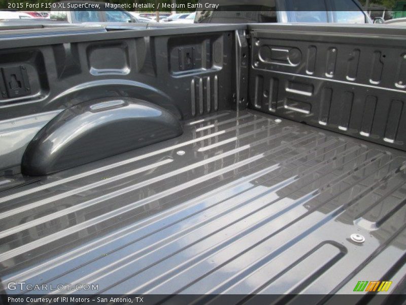 Magnetic Metallic / Medium Earth Gray 2015 Ford F150 XL SuperCrew