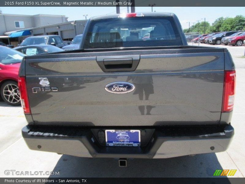 Magnetic Metallic / Medium Earth Gray 2015 Ford F150 XL SuperCrew