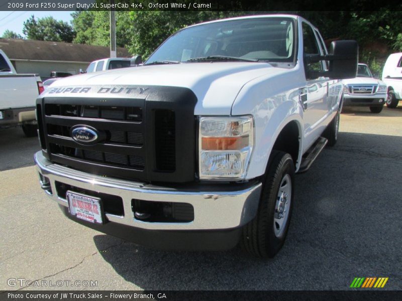 Oxford White / Camel 2009 Ford F250 Super Duty XL SuperCab 4x4
