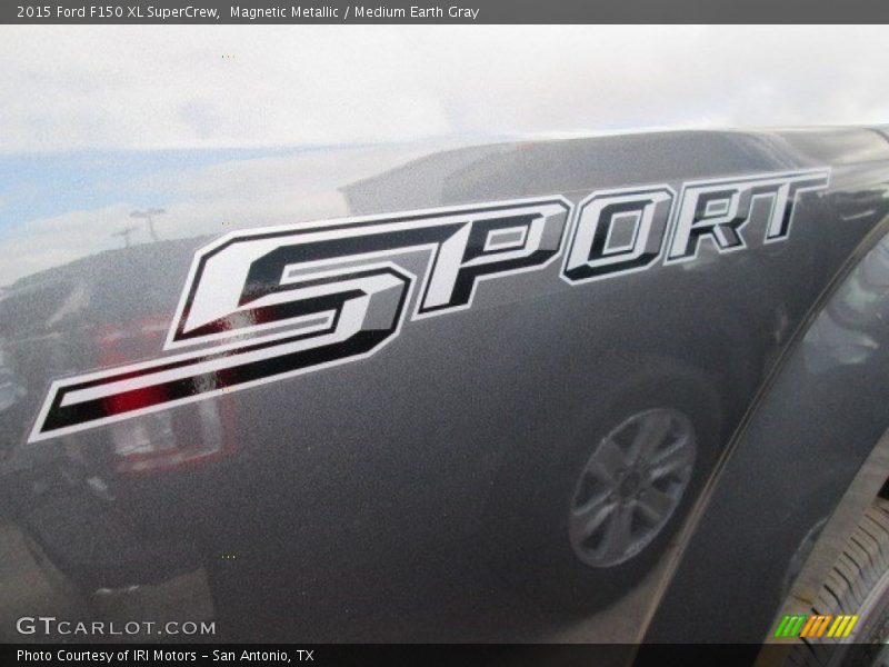 Magnetic Metallic / Medium Earth Gray 2015 Ford F150 XL SuperCrew