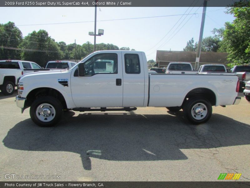Oxford White / Camel 2009 Ford F250 Super Duty XL SuperCab 4x4
