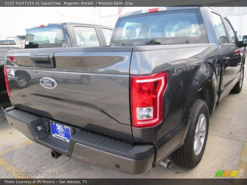 Magnetic Metallic / Medium Earth Gray 2015 Ford F150 XL SuperCrew