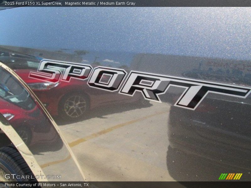 Magnetic Metallic / Medium Earth Gray 2015 Ford F150 XL SuperCrew