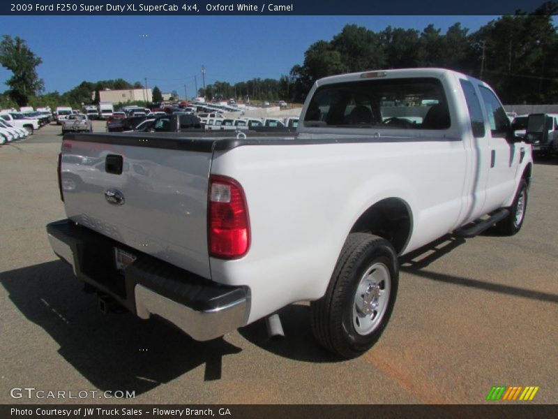Oxford White / Camel 2009 Ford F250 Super Duty XL SuperCab 4x4