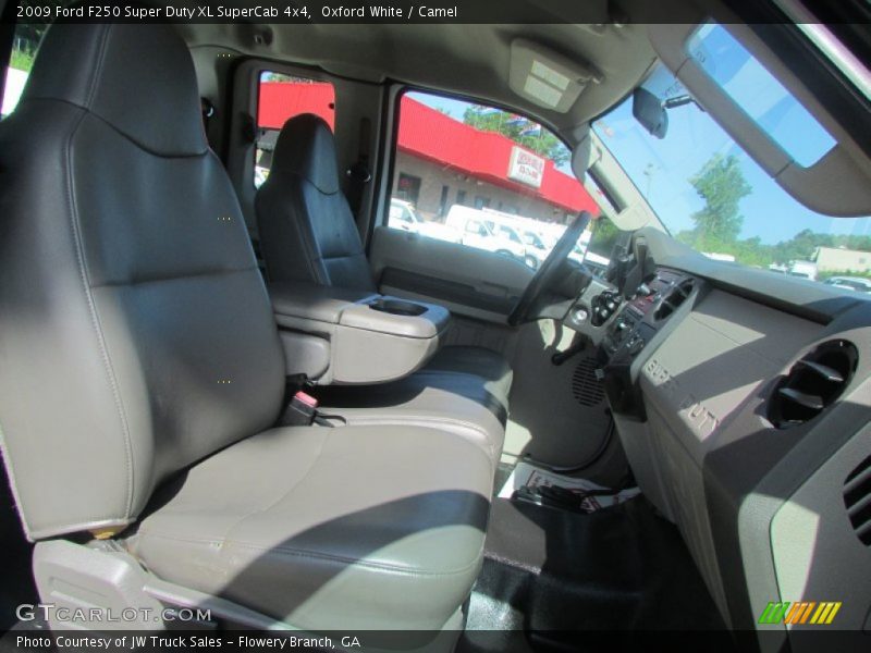 Oxford White / Camel 2009 Ford F250 Super Duty XL SuperCab 4x4