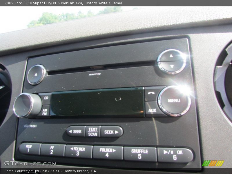 Oxford White / Camel 2009 Ford F250 Super Duty XL SuperCab 4x4