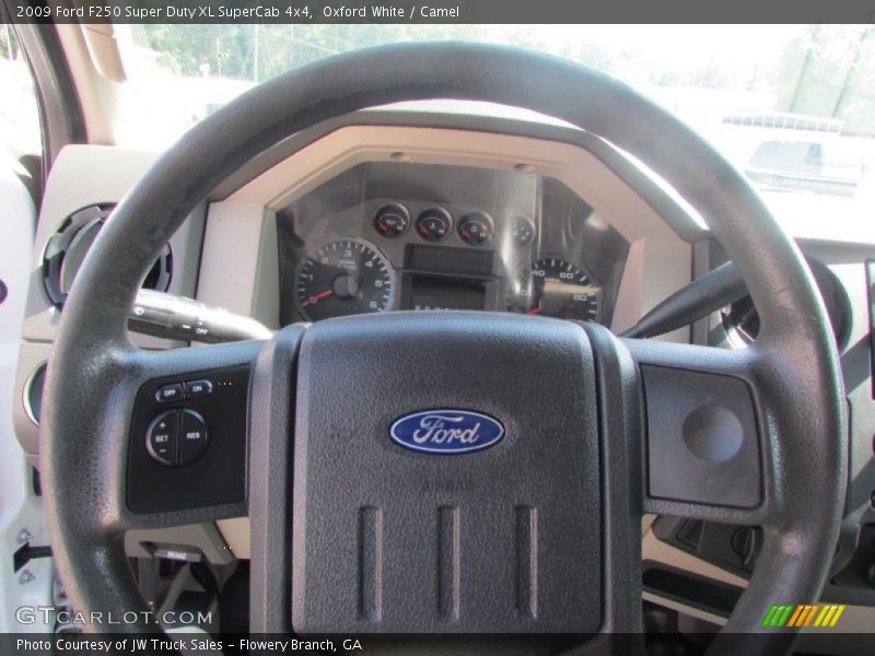 Oxford White / Camel 2009 Ford F250 Super Duty XL SuperCab 4x4