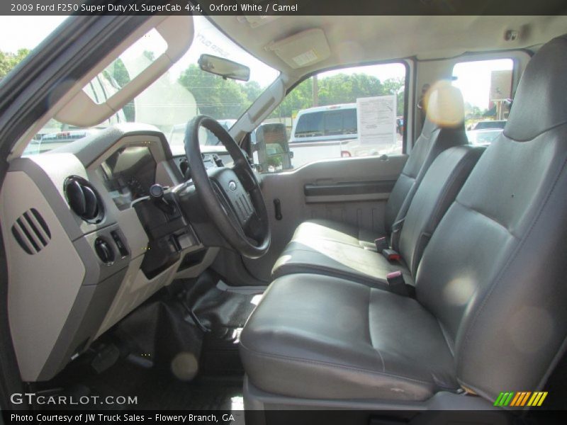 Oxford White / Camel 2009 Ford F250 Super Duty XL SuperCab 4x4
