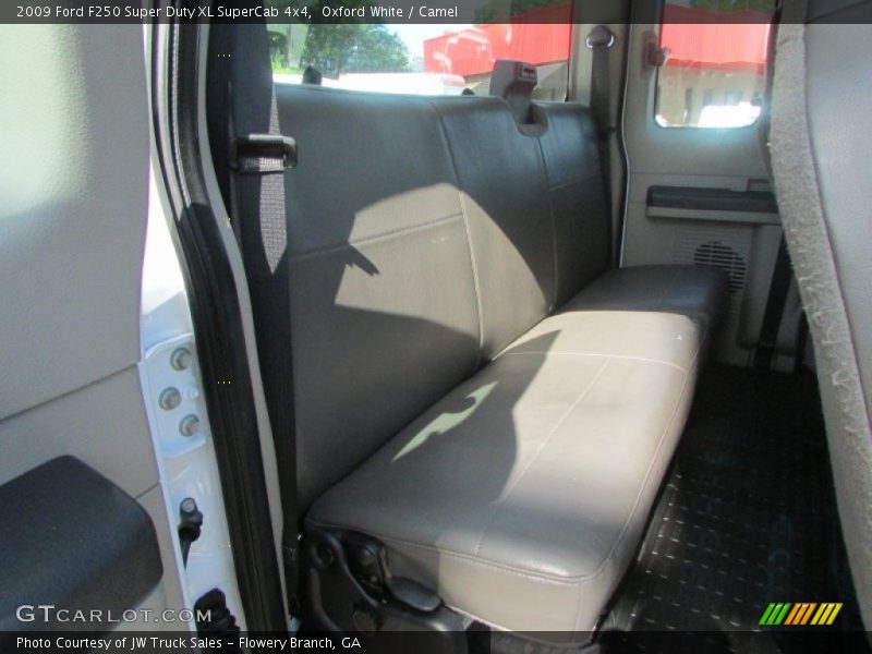 Oxford White / Camel 2009 Ford F250 Super Duty XL SuperCab 4x4