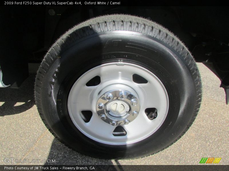 Oxford White / Camel 2009 Ford F250 Super Duty XL SuperCab 4x4