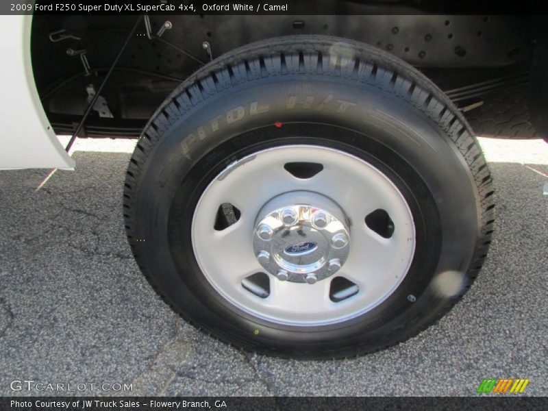Oxford White / Camel 2009 Ford F250 Super Duty XL SuperCab 4x4