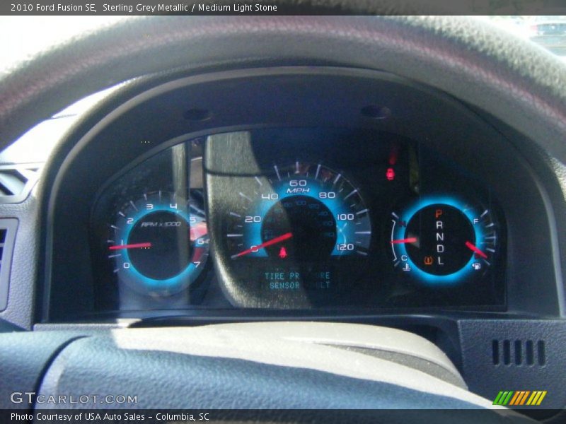 Sterling Grey Metallic / Medium Light Stone 2010 Ford Fusion SE