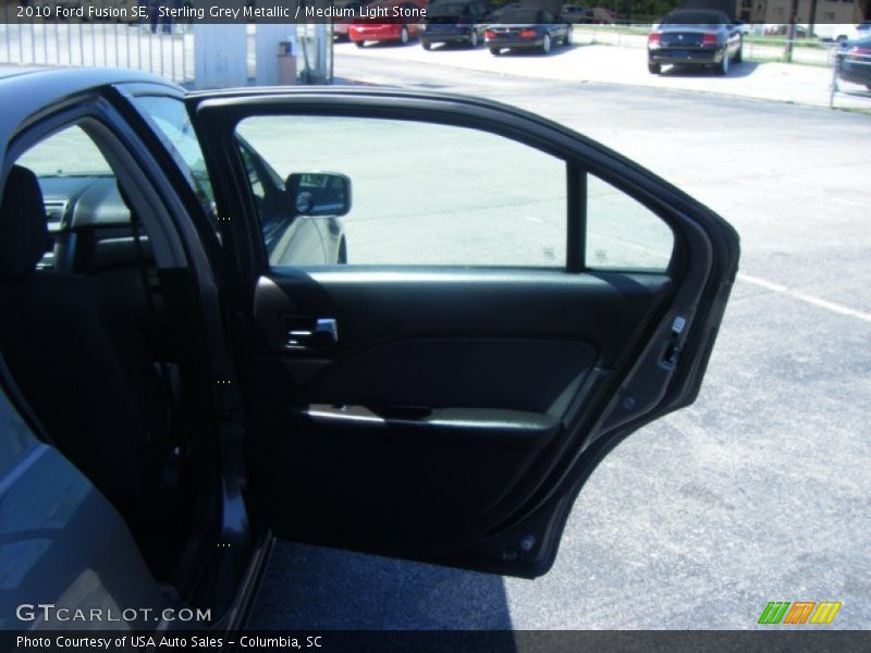 Sterling Grey Metallic / Medium Light Stone 2010 Ford Fusion SE