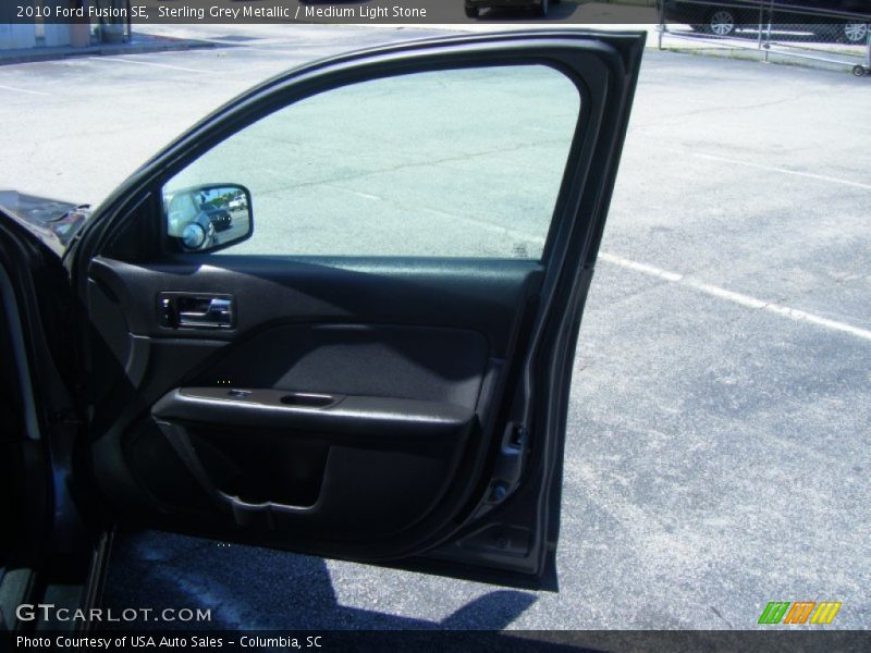 Sterling Grey Metallic / Medium Light Stone 2010 Ford Fusion SE