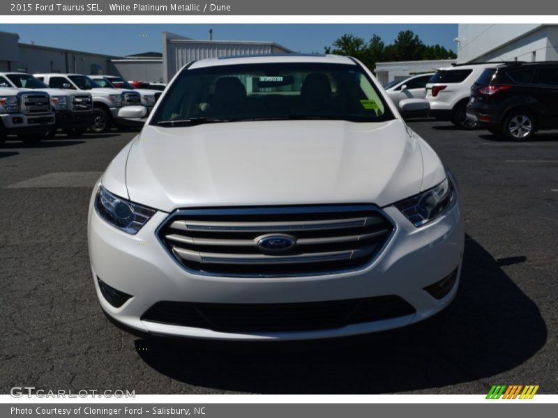 White Platinum Metallic / Dune 2015 Ford Taurus SEL