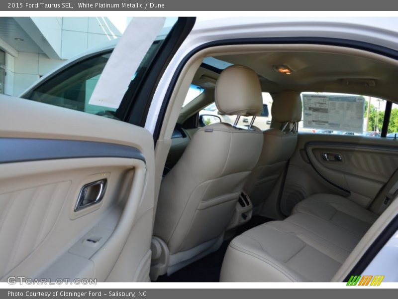 White Platinum Metallic / Dune 2015 Ford Taurus SEL
