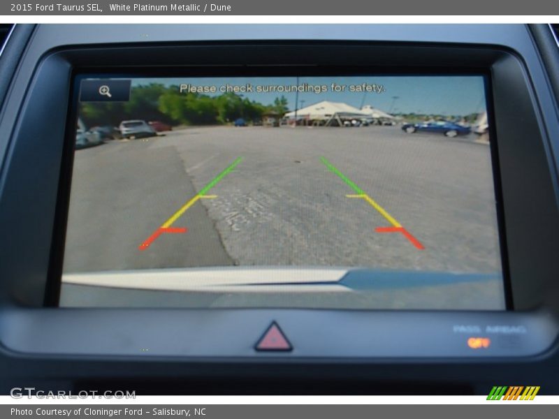 White Platinum Metallic / Dune 2015 Ford Taurus SEL