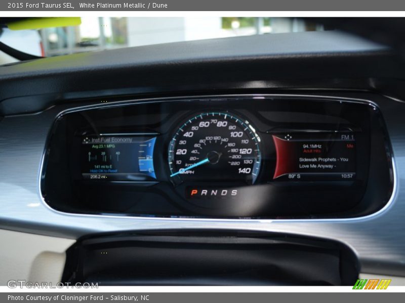 White Platinum Metallic / Dune 2015 Ford Taurus SEL