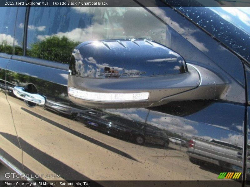 Tuxedo Black / Charcoal Black 2015 Ford Explorer XLT