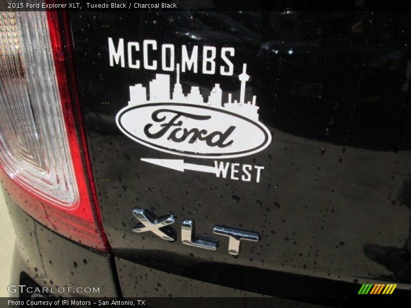 Tuxedo Black / Charcoal Black 2015 Ford Explorer XLT