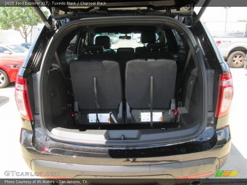 Tuxedo Black / Charcoal Black 2015 Ford Explorer XLT