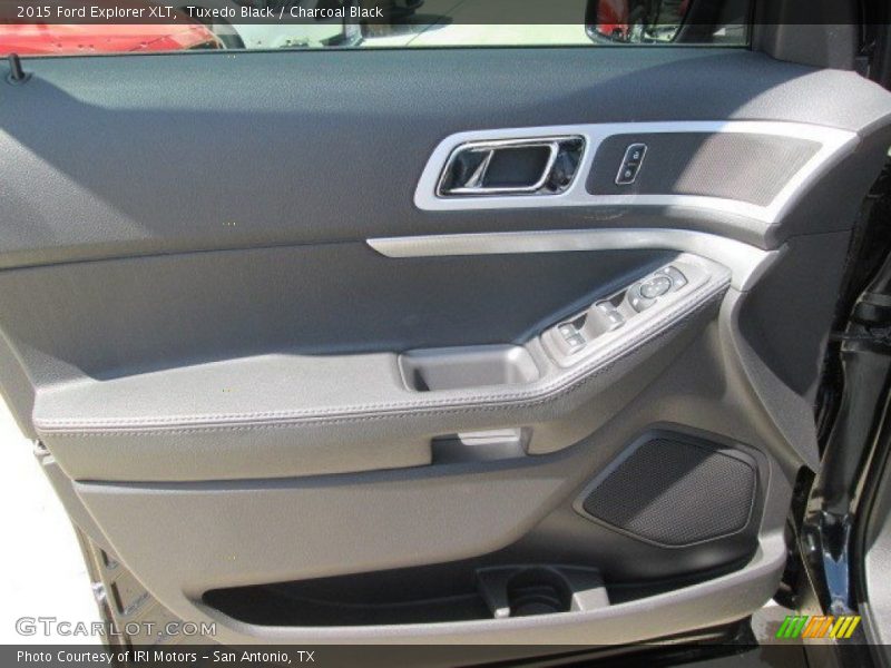 Tuxedo Black / Charcoal Black 2015 Ford Explorer XLT
