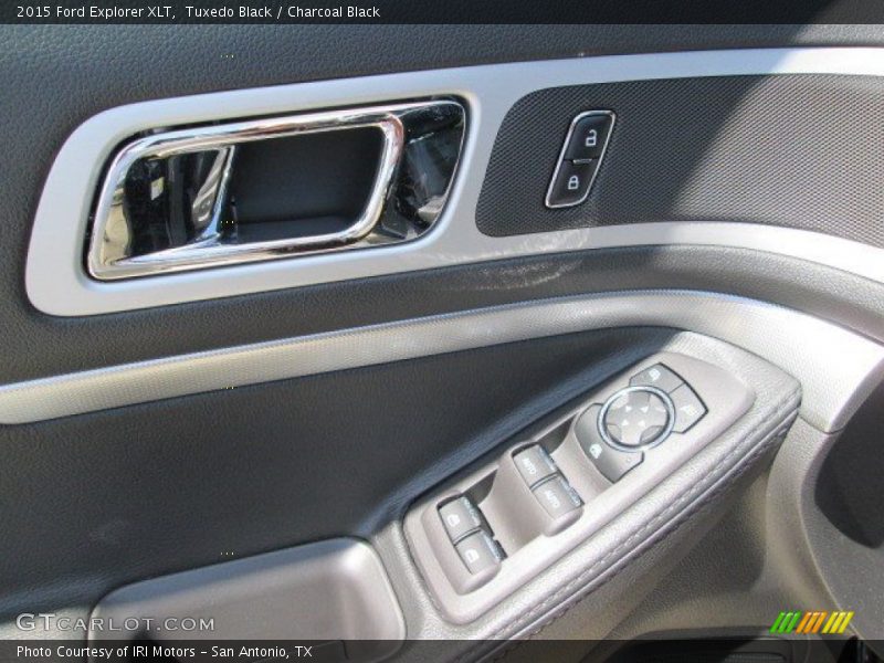 Tuxedo Black / Charcoal Black 2015 Ford Explorer XLT