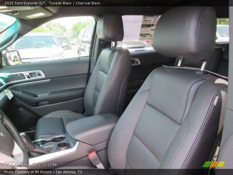 Tuxedo Black / Charcoal Black 2015 Ford Explorer XLT