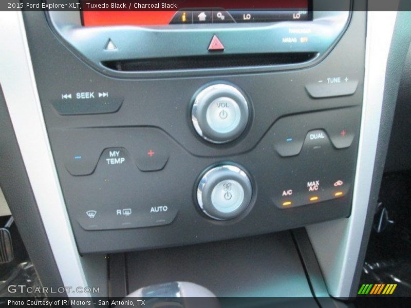 Tuxedo Black / Charcoal Black 2015 Ford Explorer XLT