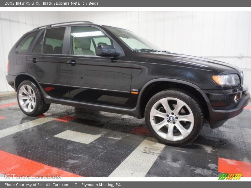 Front 3/4 View of 2003 X5 3.0i