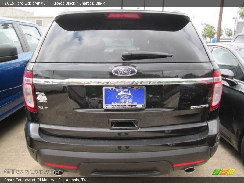 Tuxedo Black / Charcoal Black 2015 Ford Explorer XLT