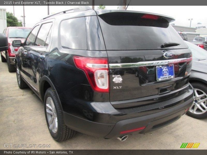 Tuxedo Black / Charcoal Black 2015 Ford Explorer XLT