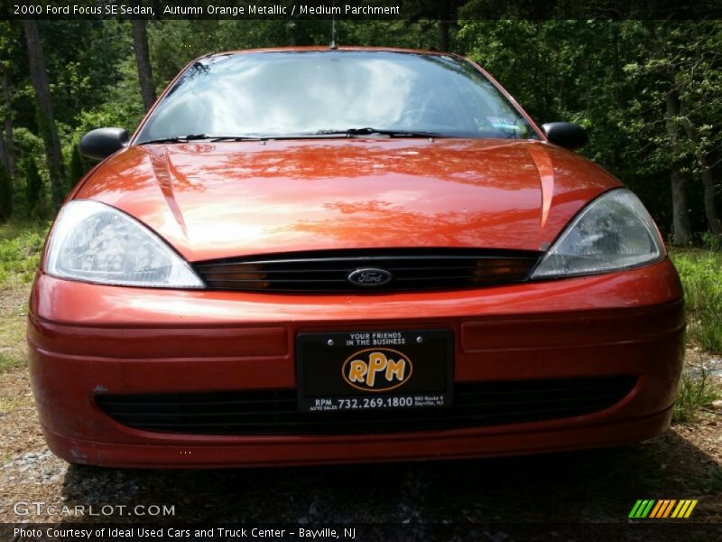 Autumn Orange Metallic / Medium Parchment 2000 Ford Focus SE Sedan