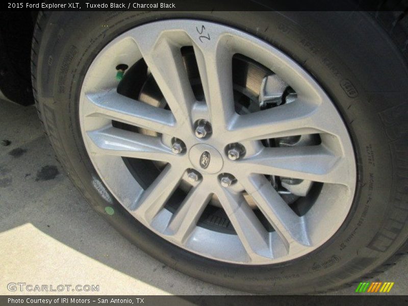 Tuxedo Black / Charcoal Black 2015 Ford Explorer XLT