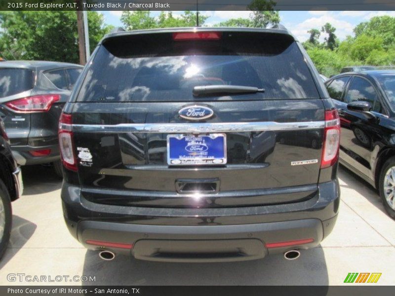 Tuxedo Black / Charcoal Black 2015 Ford Explorer XLT