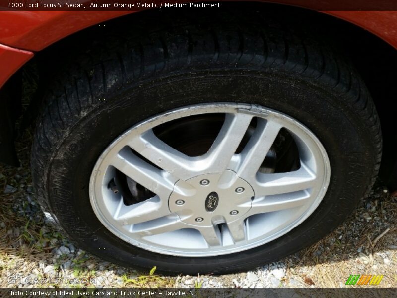 Autumn Orange Metallic / Medium Parchment 2000 Ford Focus SE Sedan