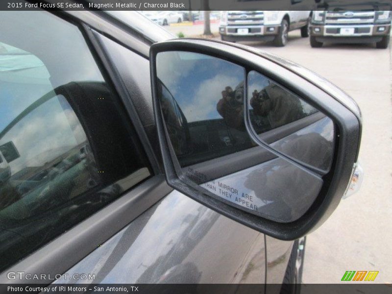Magnetic Metallic / Charcoal Black 2015 Ford Focus SE Sedan