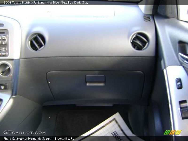 Lunar Mist Silver Metallic / Dark Gray 2004 Toyota Matrix XR