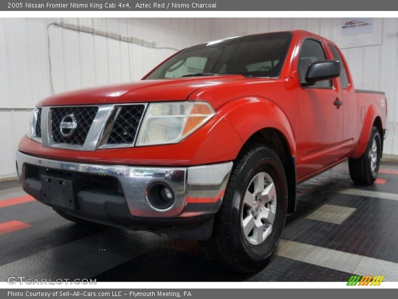 Aztec Red / Nismo Charcoal 2005 Nissan Frontier Nismo King Cab 4x4