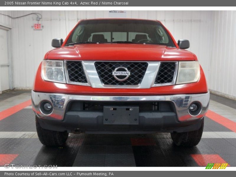 Aztec Red / Nismo Charcoal 2005 Nissan Frontier Nismo King Cab 4x4