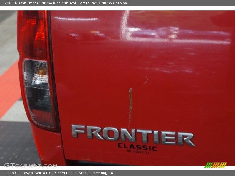 Aztec Red / Nismo Charcoal 2005 Nissan Frontier Nismo King Cab 4x4