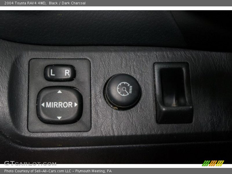 Black / Dark Charcoal 2004 Toyota RAV4 4WD