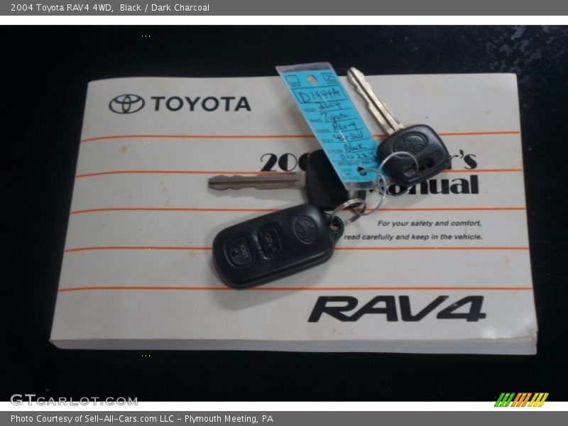 Black / Dark Charcoal 2004 Toyota RAV4 4WD