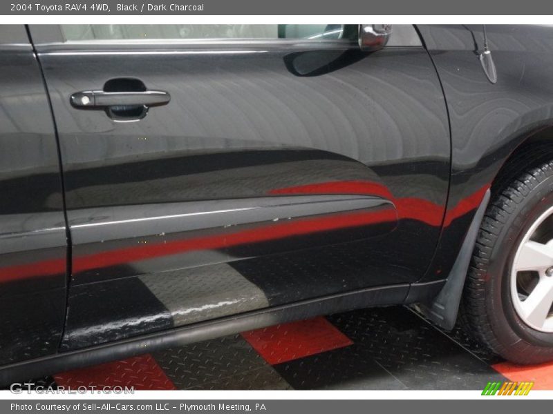 Black / Dark Charcoal 2004 Toyota RAV4 4WD