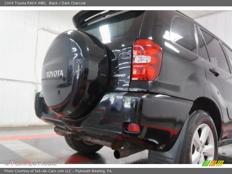 Black / Dark Charcoal 2004 Toyota RAV4 4WD