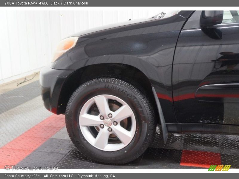 Black / Dark Charcoal 2004 Toyota RAV4 4WD