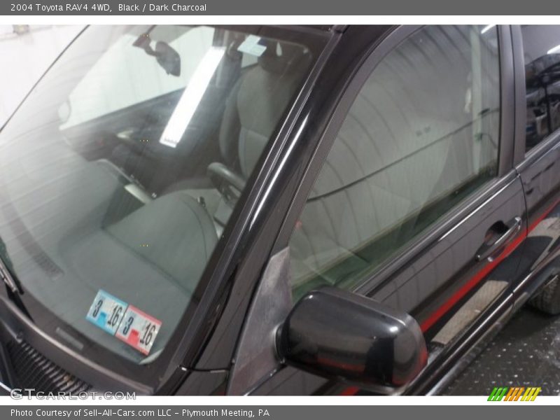 Black / Dark Charcoal 2004 Toyota RAV4 4WD