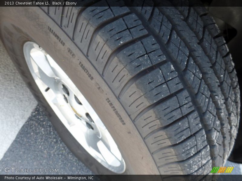 Black / Ebony 2013 Chevrolet Tahoe LS