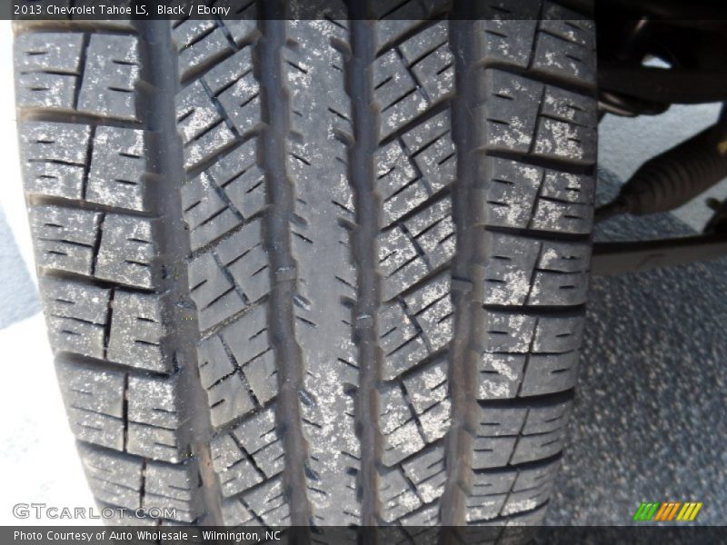 Black / Ebony 2013 Chevrolet Tahoe LS