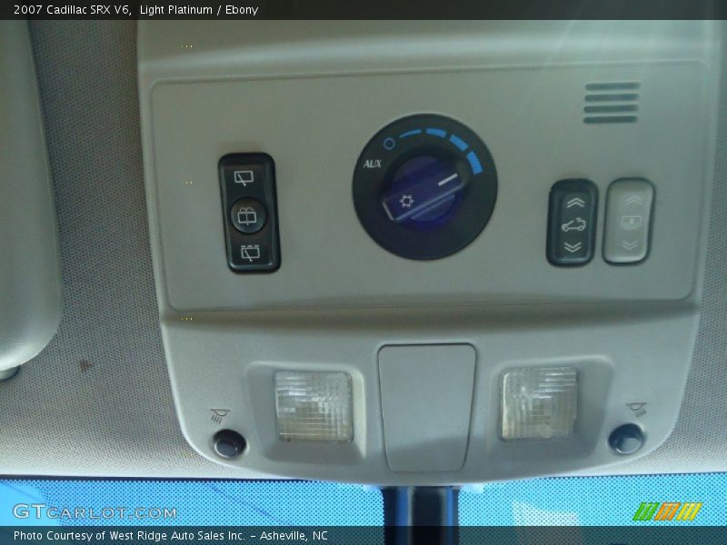 Light Platinum / Ebony 2007 Cadillac SRX V6